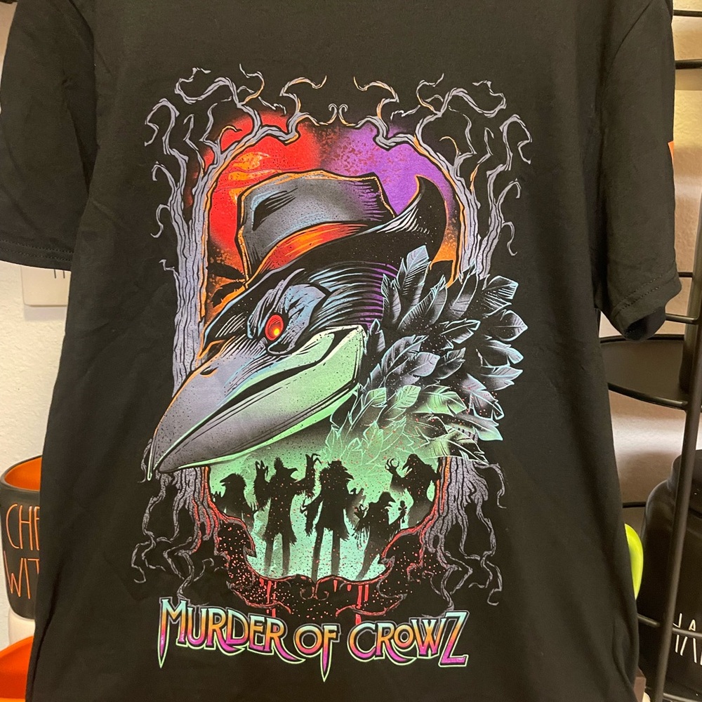 Universal Studios HHN 2024 Murder Of Crowz Pass Member T-Shirt.